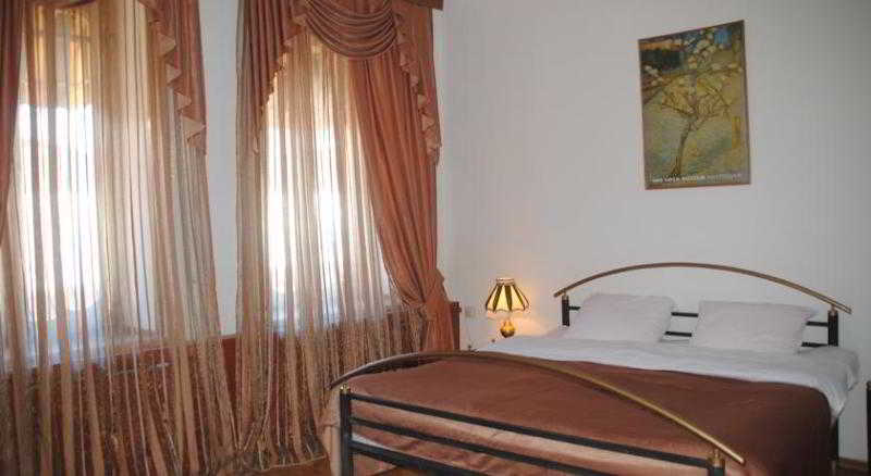 Classic Hotel Тбилиси Екстериор снимка